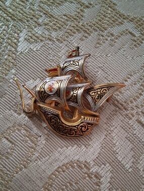 Vintage Sailing Ship Brooch